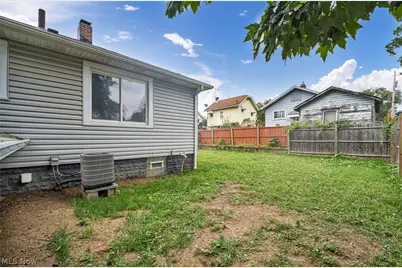 374 Frazier Avenue, Akron, OH 44305 - Photo 33