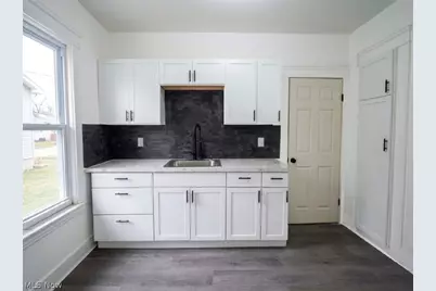 12005 Shadeland Avenue, Loveland, OH 44108 - Photo 5