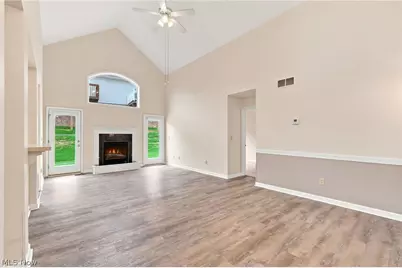 6797 Rolling Meadow Drive, Loveland, OH 44134 - Photo 9