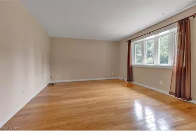 6609 Debbie Drive, North Ridgeville, OH 44039 - Photo 3
