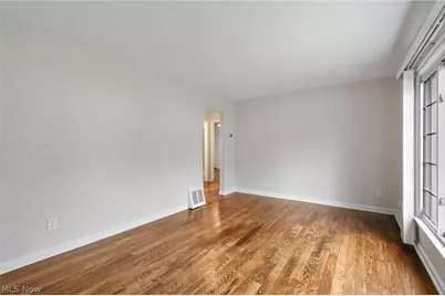 1335 Greenwood Avenue, Akron, OH 44320 - Photo 5