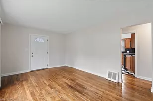 1335 Greenwood Ave, Akron, OH 44320 - Photo 7