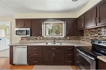 5839 Lake Road, Mentor on the Lake, OH 44060 - Photo 11
