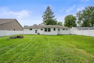5839 Lake Rd, Mentor on the Lake, OH 44060 - Photo 3