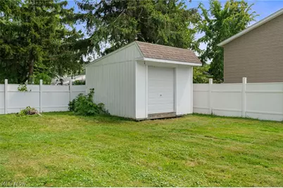 5839 Lake Road, Mentor on the Lake, OH 44060 - Photo 31