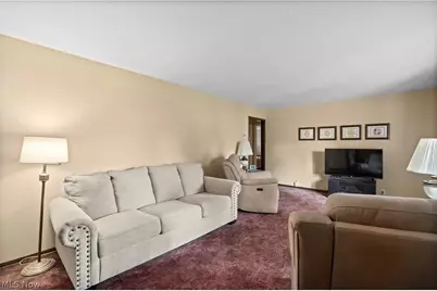 814 S Logan Street, Elyria, OH 44035 - Photo 5