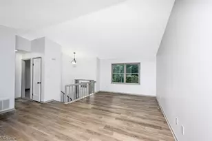 3725 Rome Dr, New Franklin, OH 44319 - Photo 13