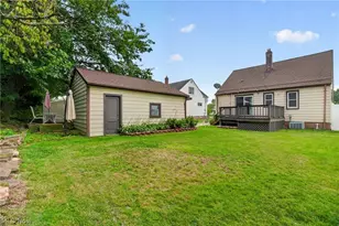 2239 Larchmont Dr, Wickliffe, OH 44092 - Photo 35