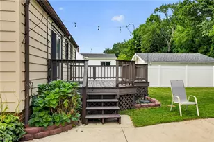 2239 Larchmont Dr, Wickliffe, OH 44092 - Photo 37