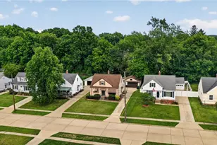 2239 Larchmont Dr, Wickliffe, OH 44092 - Photo 43
