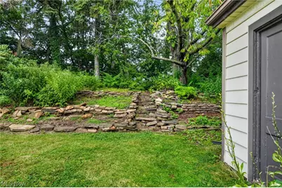 2239 Larchmont Drive, Wickliffe, OH 44092 - Photo 33