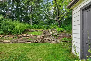 2239 Larchmont Dr, Wickliffe, OH 44092 - Photo 33