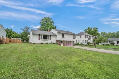 131 Yunker Court, Elyria, OH 44035 - Photo 3