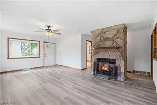 33749 Kenilworth Rd, Eastlake, OH 44095 - Photo 9