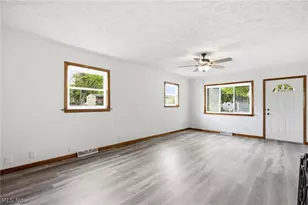 33749 Kenilworth Rd, Eastlake, OH 44095 - Photo 5