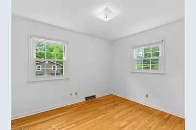 2724 Olentangy Drive, Akron, OH 44333 - Photo 21