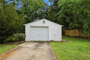 521 Cambridge Ave, Youngstown, OH 44502 - Photo 5