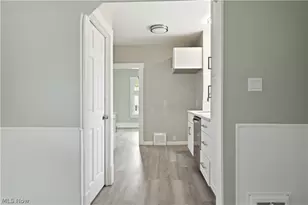 521 Cambridge Ave, Youngstown, OH 44502 - Photo 21