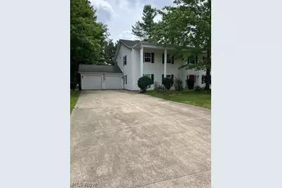 119 Burlington Oval Drive #10, Chardon, OH 44024 - Photo 3