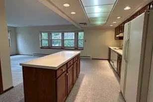 119 Burlington Oval Dr, Chardon, OH 44024 - Photo 13