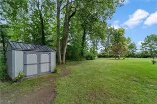 376 Creekside Dr, Avon Lake, OH 44012 - Photo 41
