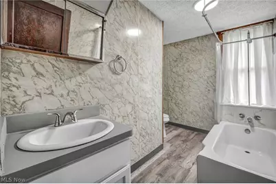 1270 Kentucky Avenue, Akron, OH 44314 - Photo 31