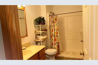 840 W Park Avenue, Hubbard, OH 44425 - Photo 15