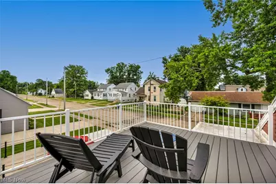 902 E 2nd Street, Port Clinton, OH 43452 - Photo 33