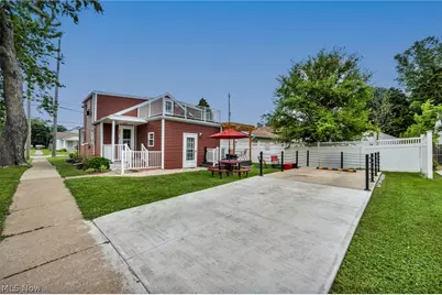 902 E 2nd Street, Port Clinton, OH 43452 - Photo 27