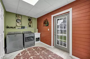 902 E 2nd St, Port Clinton, OH 43452 - Photo 23