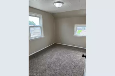 456 W Wilson Street, Struthers, OH 44471 - Photo 29