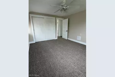 456 W Wilson Street, Struthers, OH 44471 - Photo 23