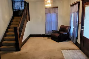 261 Harrison St, Elyria, OH 44035 - Photo 3