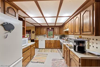 3867 Bay Path Drive, Akron, OH 44319 - Photo 17