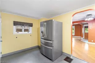 543 Allyn St, Akron, OH 44311 - Photo 17