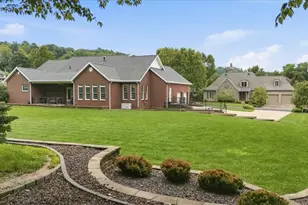 66 Alexander Dr, Williamstown, WV 26187 - Photo 13