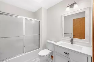 1404 Kristen Cir, Mogadore, OH 44260 - Photo 21