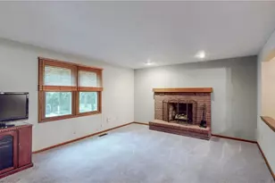3846 Golden Wood Wy, Uniontown, OH 44685 - Photo 13
