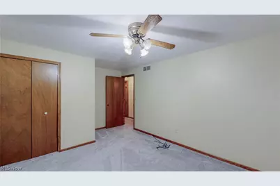 3846 Golden Wood Way, Uniontown, OH 44685 - Photo 25