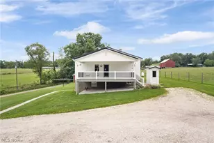 8265 Mark Rd NE, Kingston, OH 44427 - Photo 3