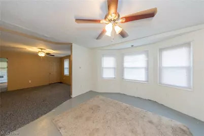 827 Starkweather Avenue, Loveland, OH 44113 - Photo 3