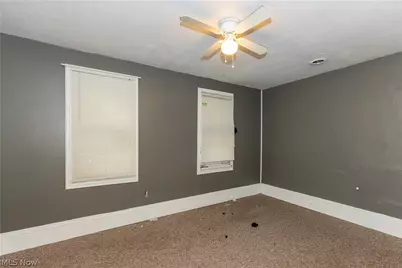 827 Starkweather Avenue, Loveland, OH 44113 - Photo 33