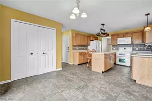 5292 Meadow Park Dr, Kent, OH 44240 - Photo 9