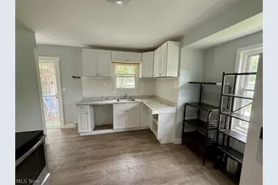 12200 Milligan Avenue, Loveland, OH 44135 - Photo 5