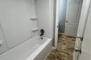 320 Village Pointe Dr, Akron, OH 44313 - Photo 9