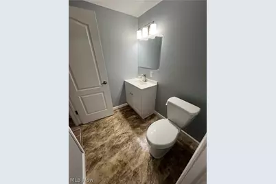 320 Village Pointe Drive #1, Akron, OH 44313 - Photo 11