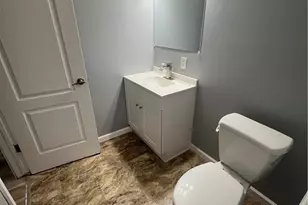 320 Village Pointe Dr, Akron, OH 44313 - Photo 11