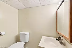 71 23rd St NW, Barberton, OH 44203 - Photo 21