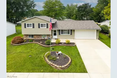 4700 Idleview Drive, Vermilion, OH 44089 - Photo 1