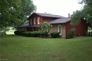11650 Streamview Ave NW, Uniontown, OH 44685 - Photo 3